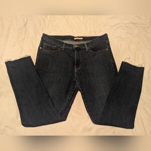 311 Levi Skinny Jeans, Size 33/16, Regular length.